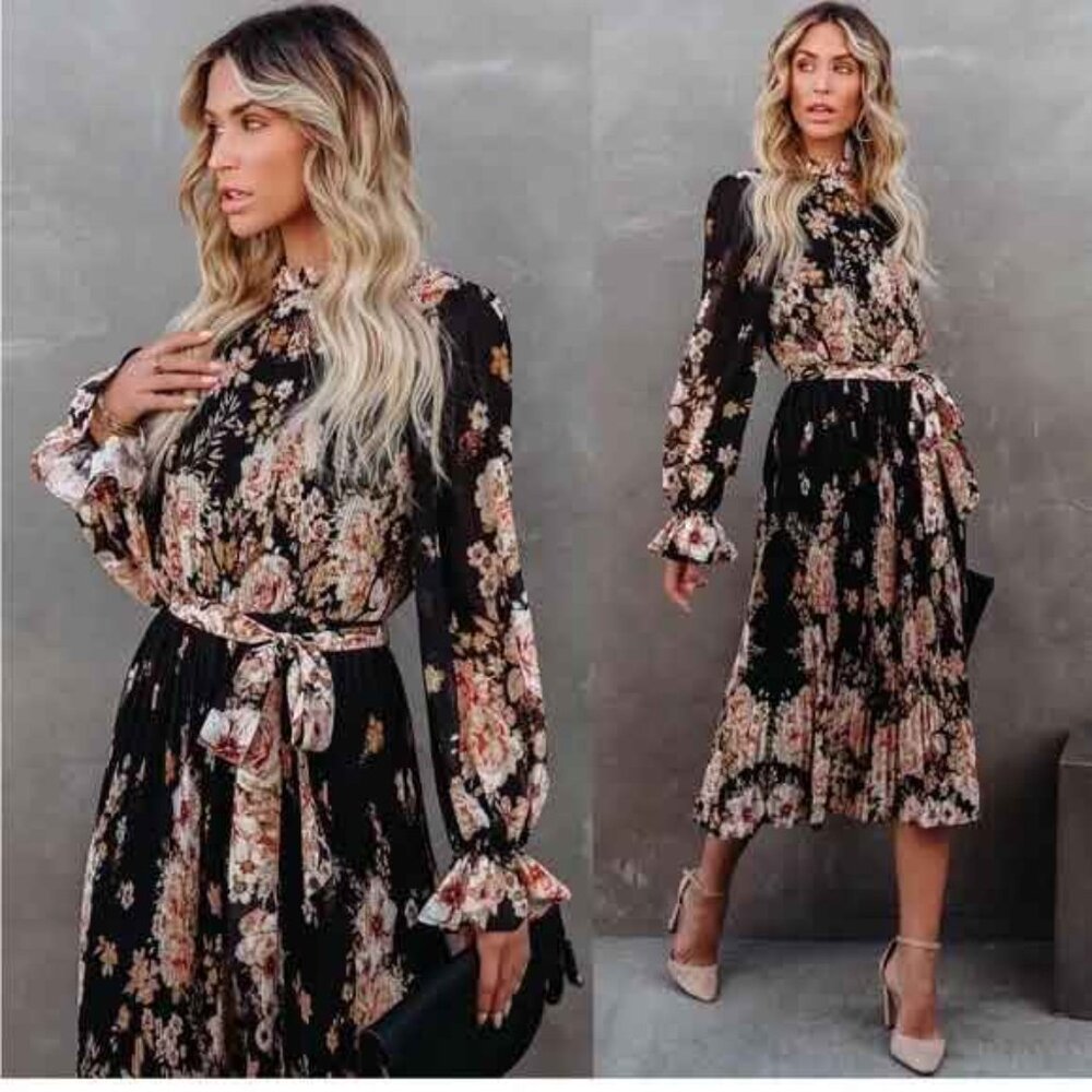 VICI | Dolls black Long-Sleeve Floral Print Dress (Size XS)